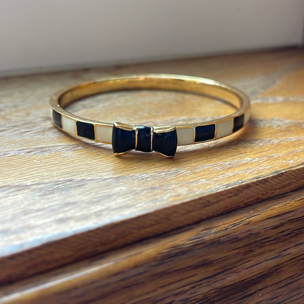 Kate Spade “Take a Bow” bracelet